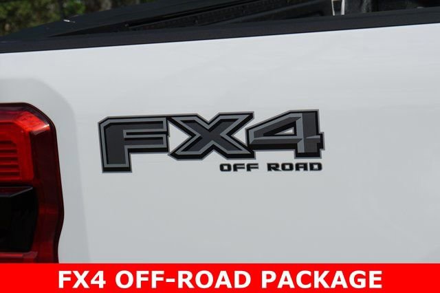 New 2026 Ford F350 Lariat w/ Black Appearance Package image 8