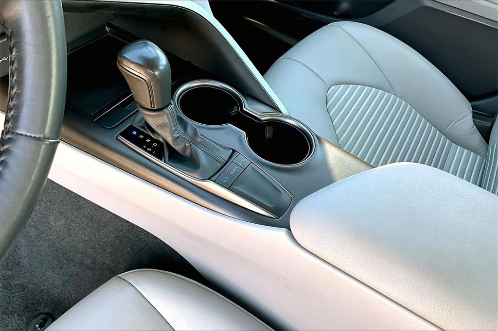 Used 2024 Toyota Camry SE image 15