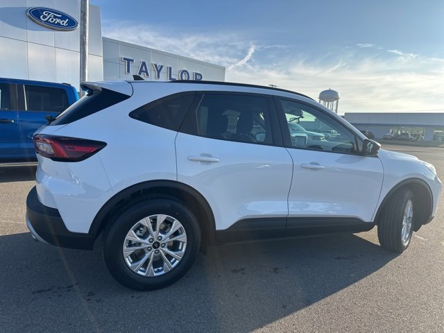 New 2026 Ford Escape Active image 15