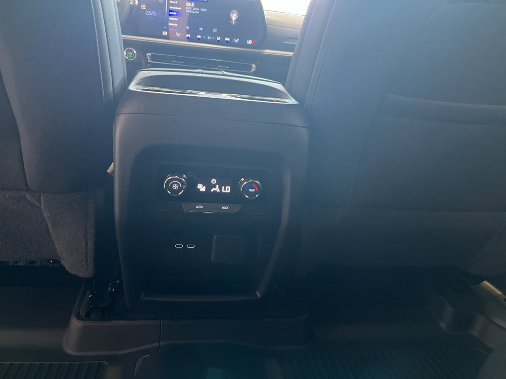 New 2026 Chevrolet Traverse LT FWD image 16