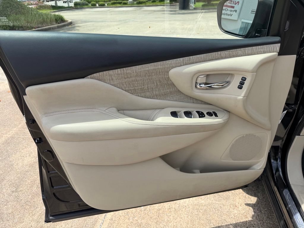 Used 2019 Nissan Murano SL FWD image 13