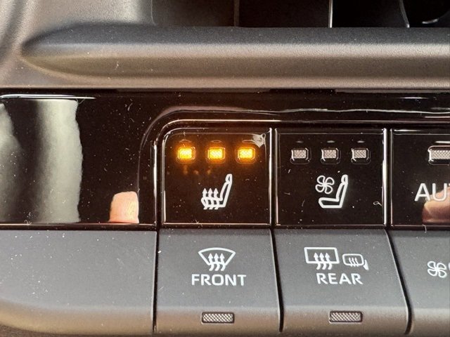 New 2025 Toyota Crown Signia image 29