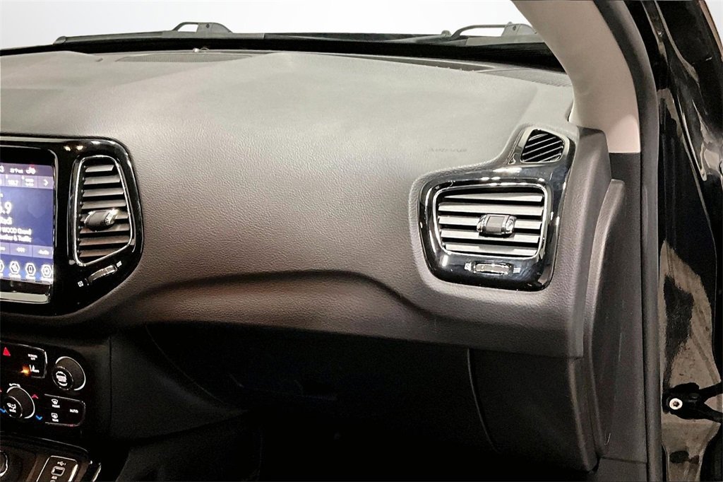 Used 2021 Jeep Compass Limited image 25