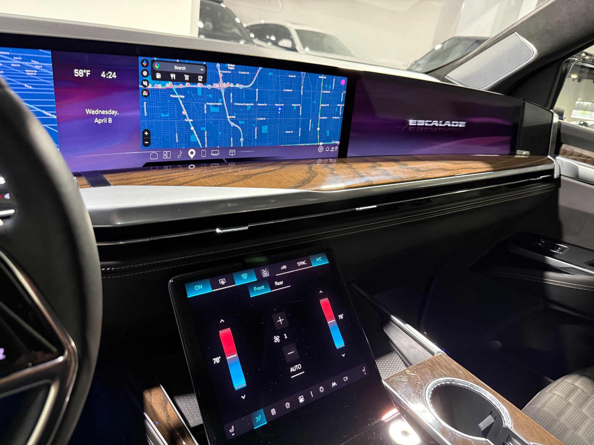 Used 2025 Cadillac Escalade Sport Platinum w/ LPO, ONYX Package image 36