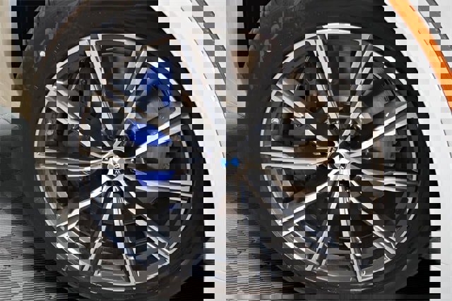 New 2026 BMW X5 xDrive50e image 32