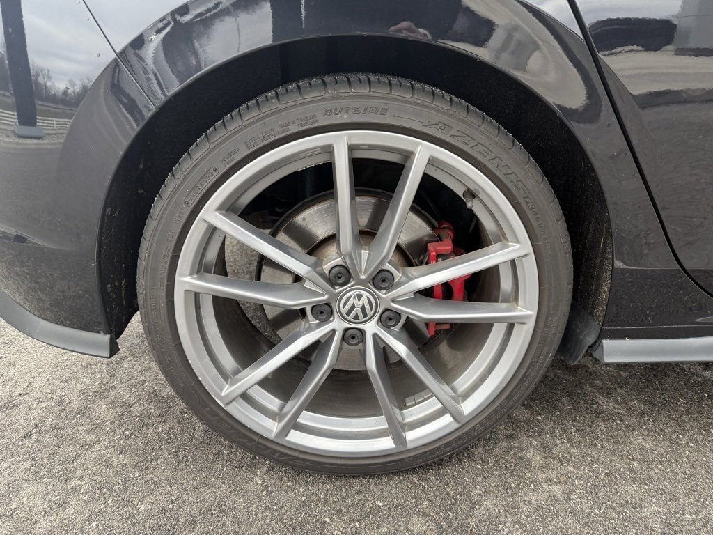 Used 2022 Volkswagen GTI S image 8