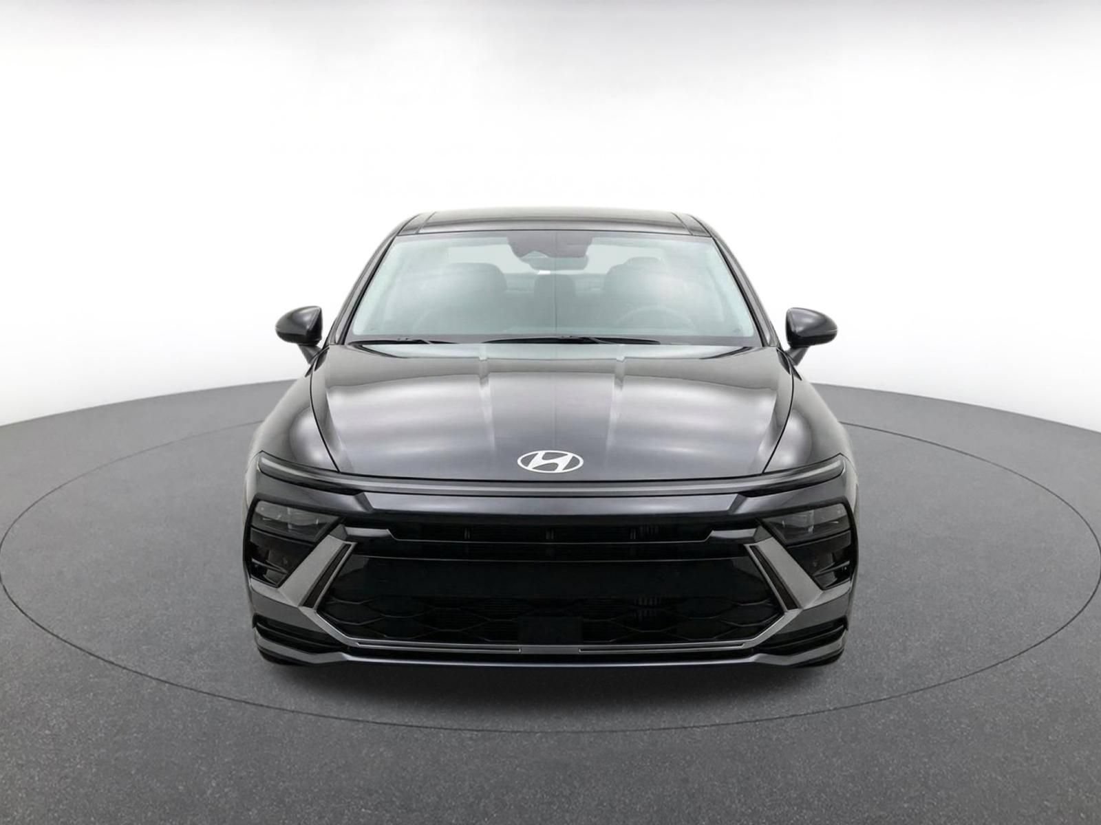 Used 2025 Hyundai Sonata SEL FWD image 2