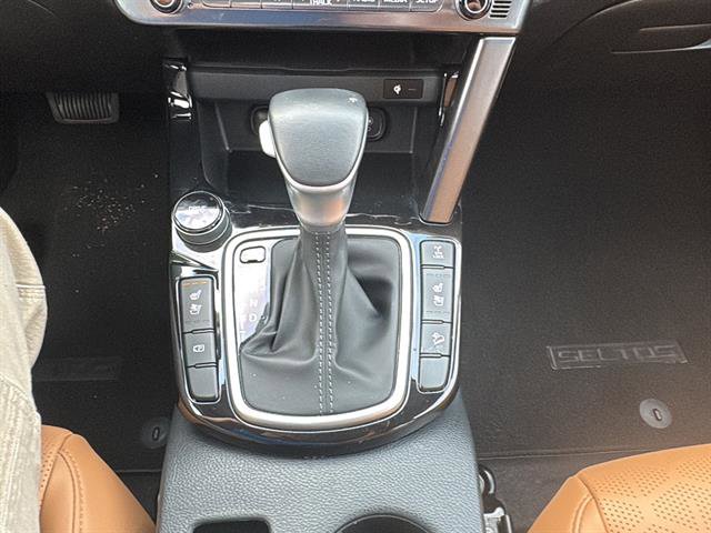 Used 2024 Kia Seltos SX w/ SX Sunroof Package image 26