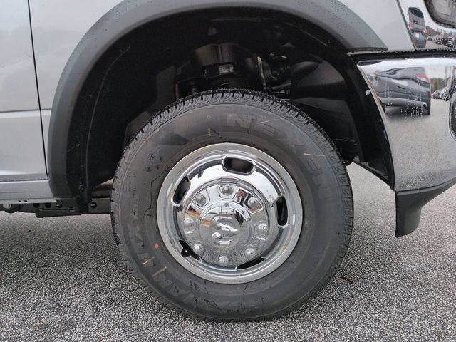 New 2026 RAM 3500 Tradesman AWD/4WD image 10