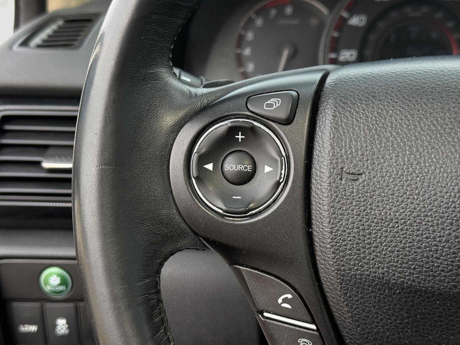 Used 2014 Honda Accord EX-L image 19
