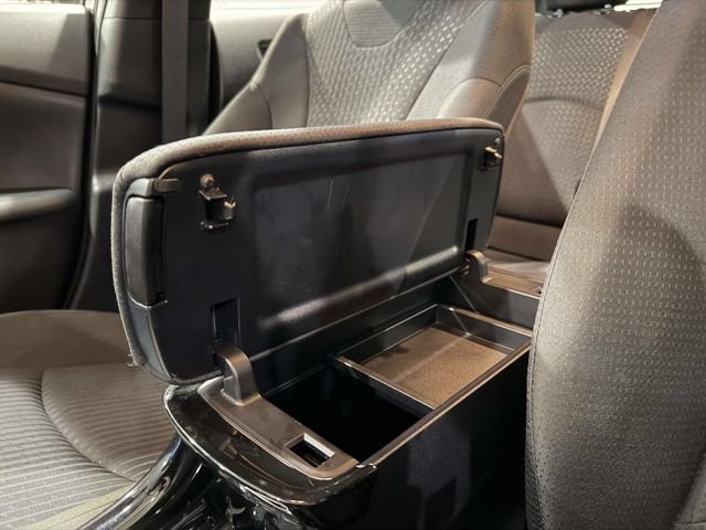 Used 2016 Toyota Prius Three FWD image 19