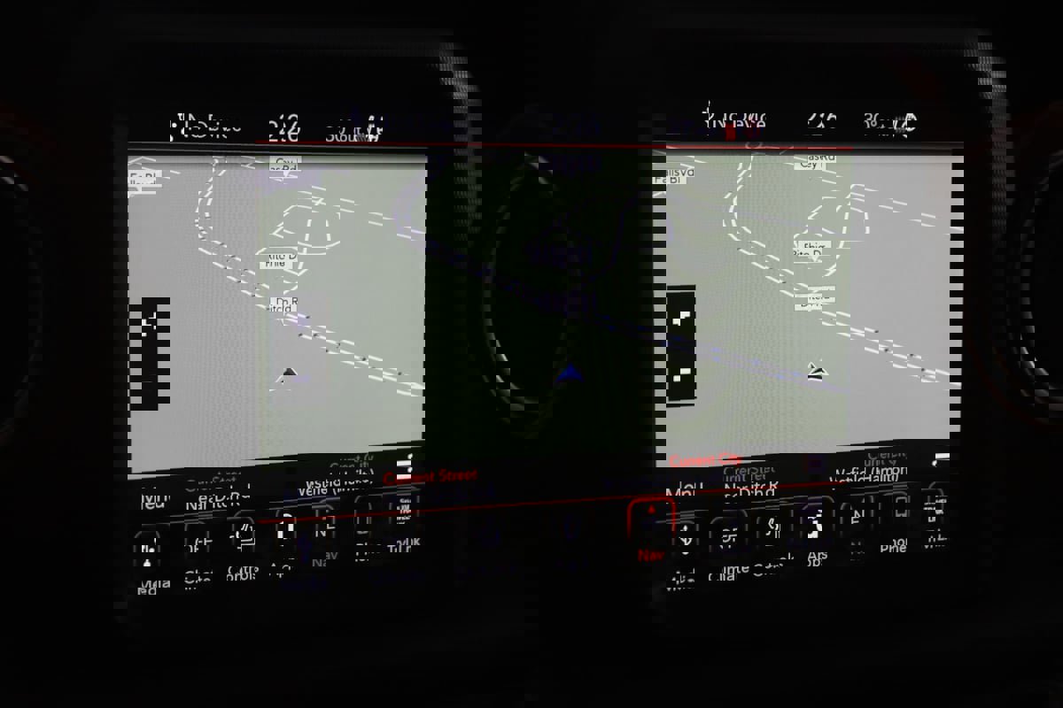 Used 2022 Jeep Gladiator Rubicon w/ Cold Weather Group image 9