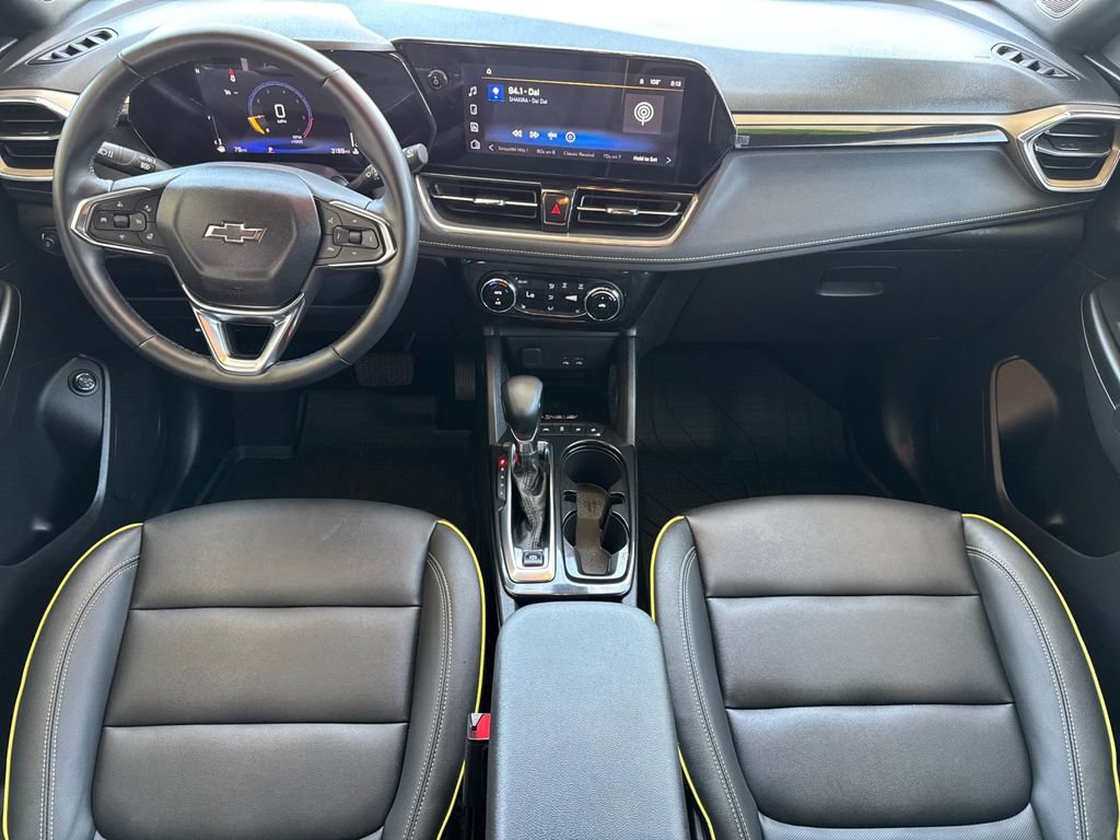 Used 2025 Chevrolet TrailBlazer ACTIV w/ Convenience Package FWD image 13