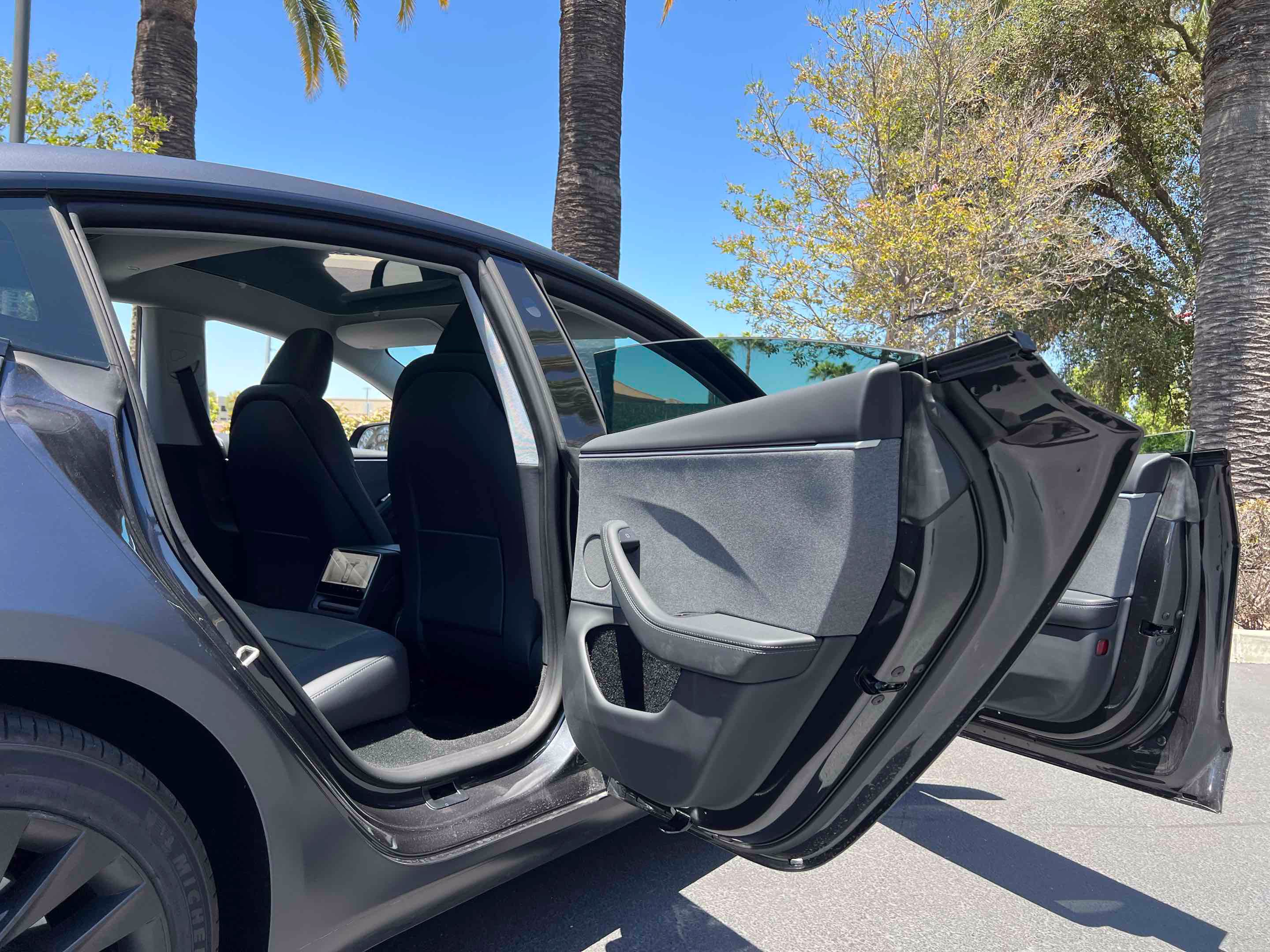 Used 2024 Tesla Model 3 Long Range RWD image 18