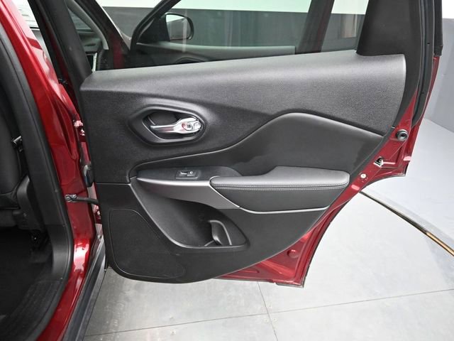 Used 2022 Jeep Cherokee Limited w/ Elite Package image 16