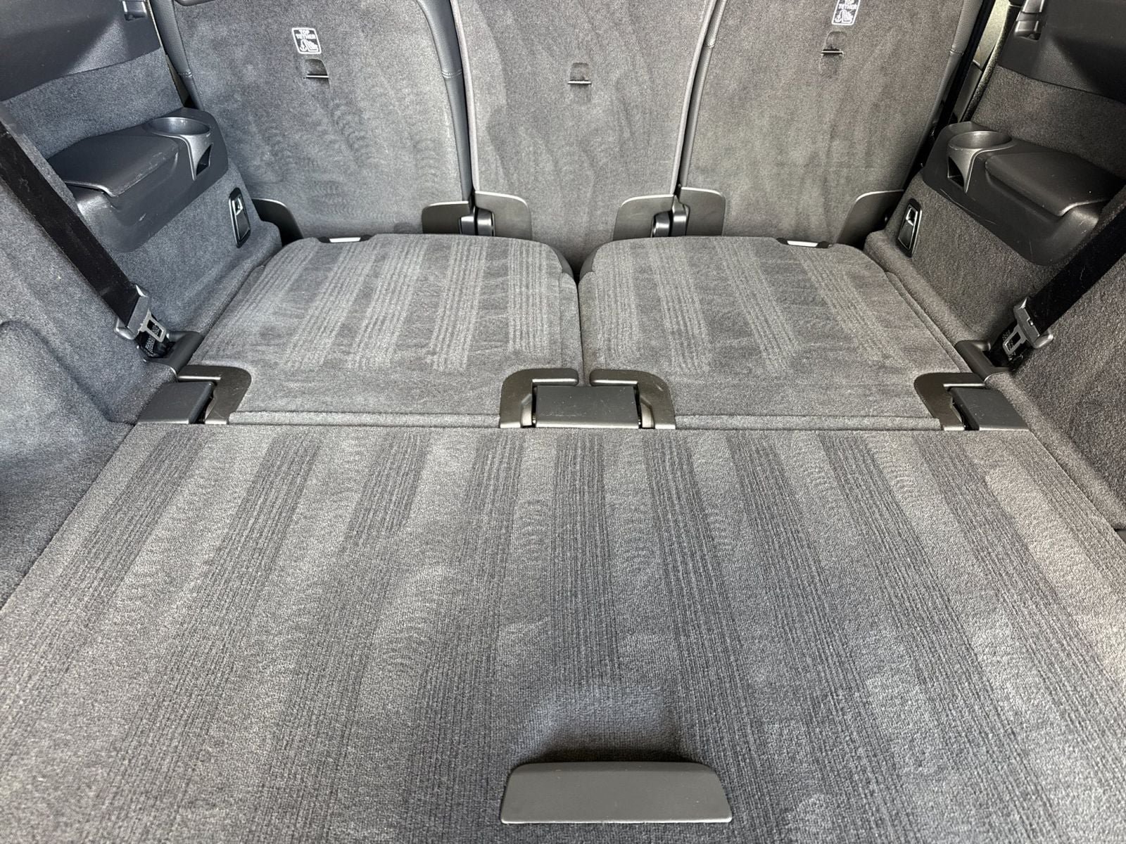 Certified 2024 Volvo XC90 T8 Plus w/ Protection Package Premier AWD/4WD image 20