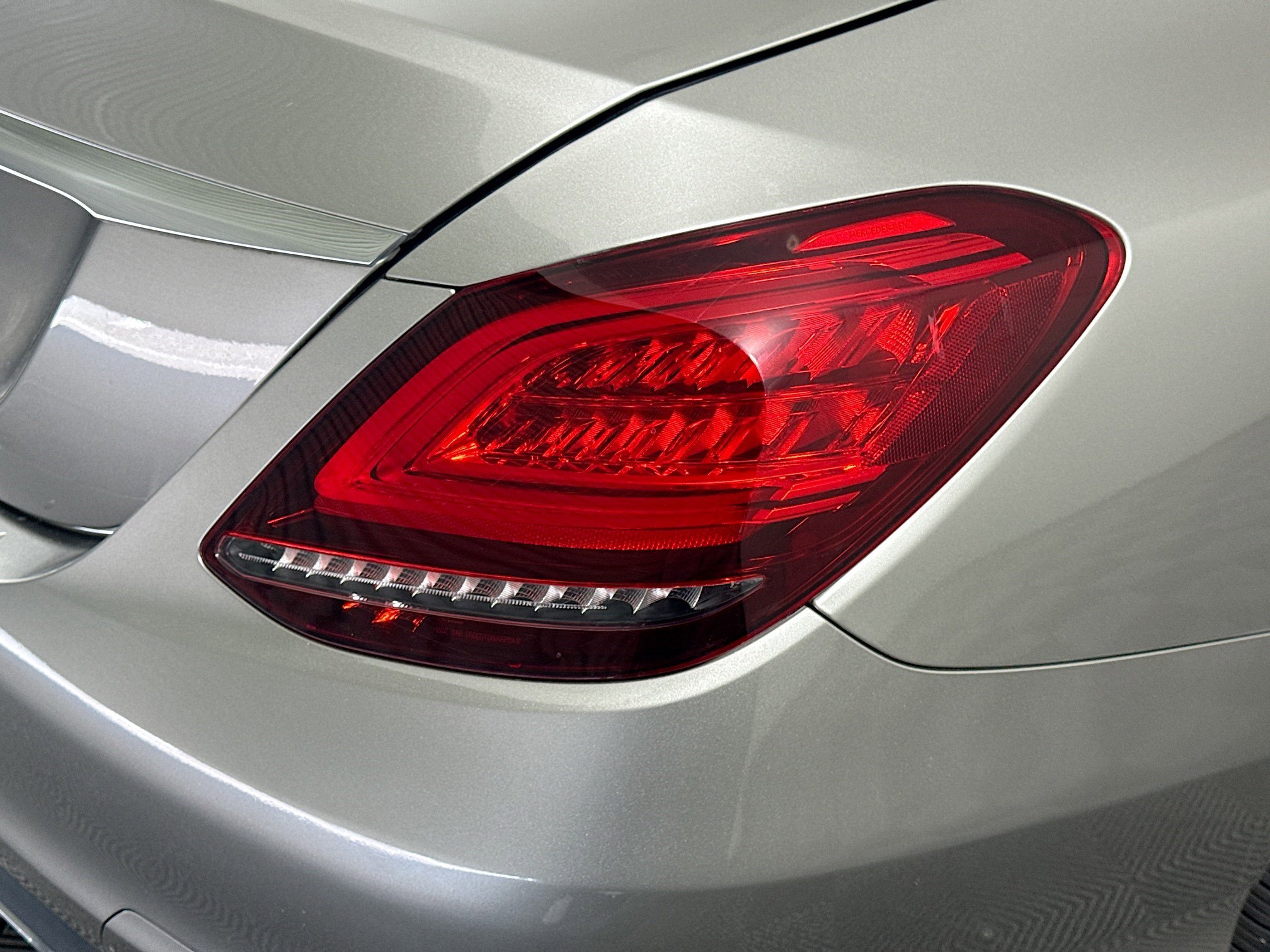 Used 2019 Mercedes-Benz C 300 Sedan image 34