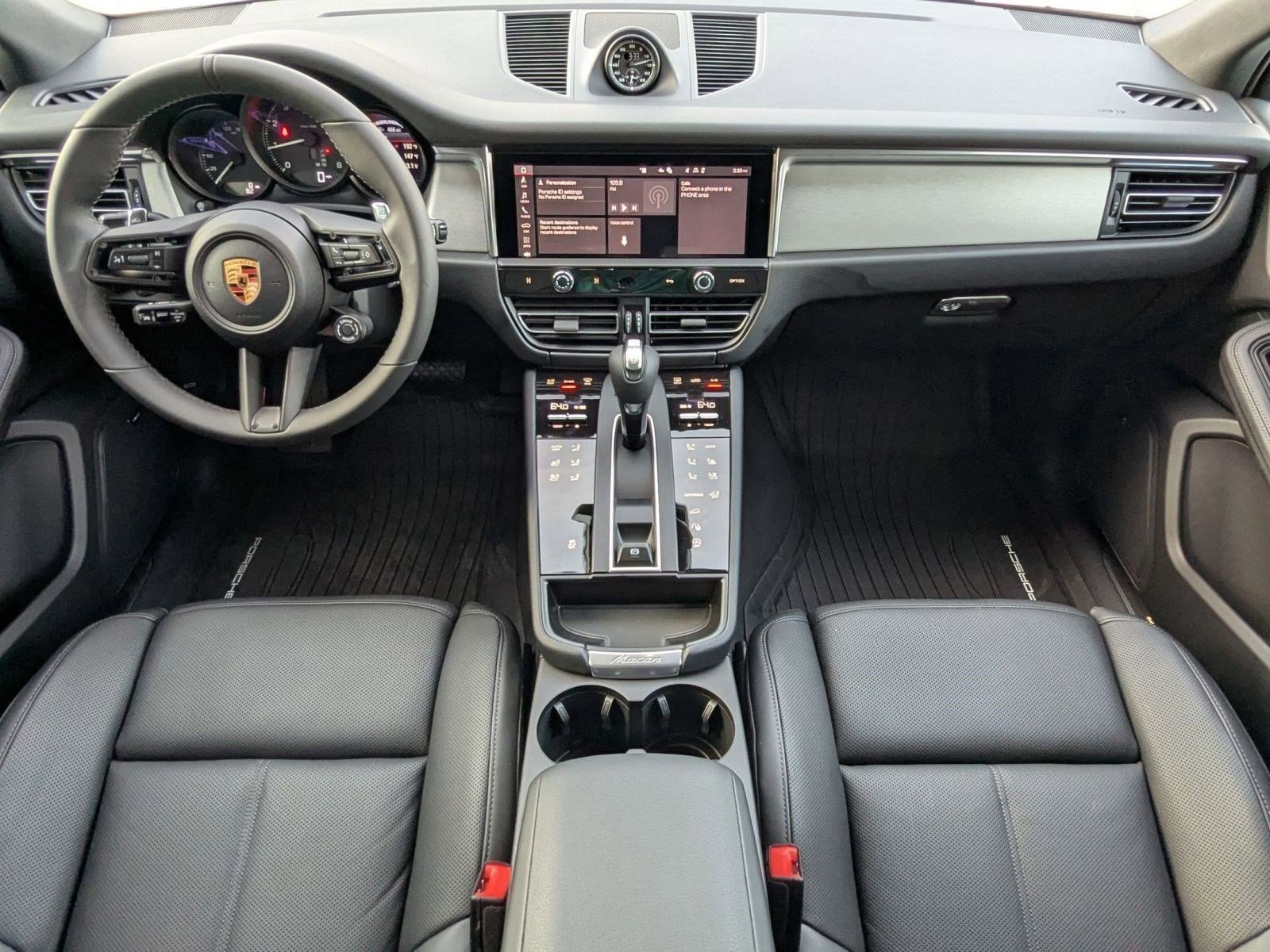 Certified 2026 Porsche Macan AWD/4WD image 22