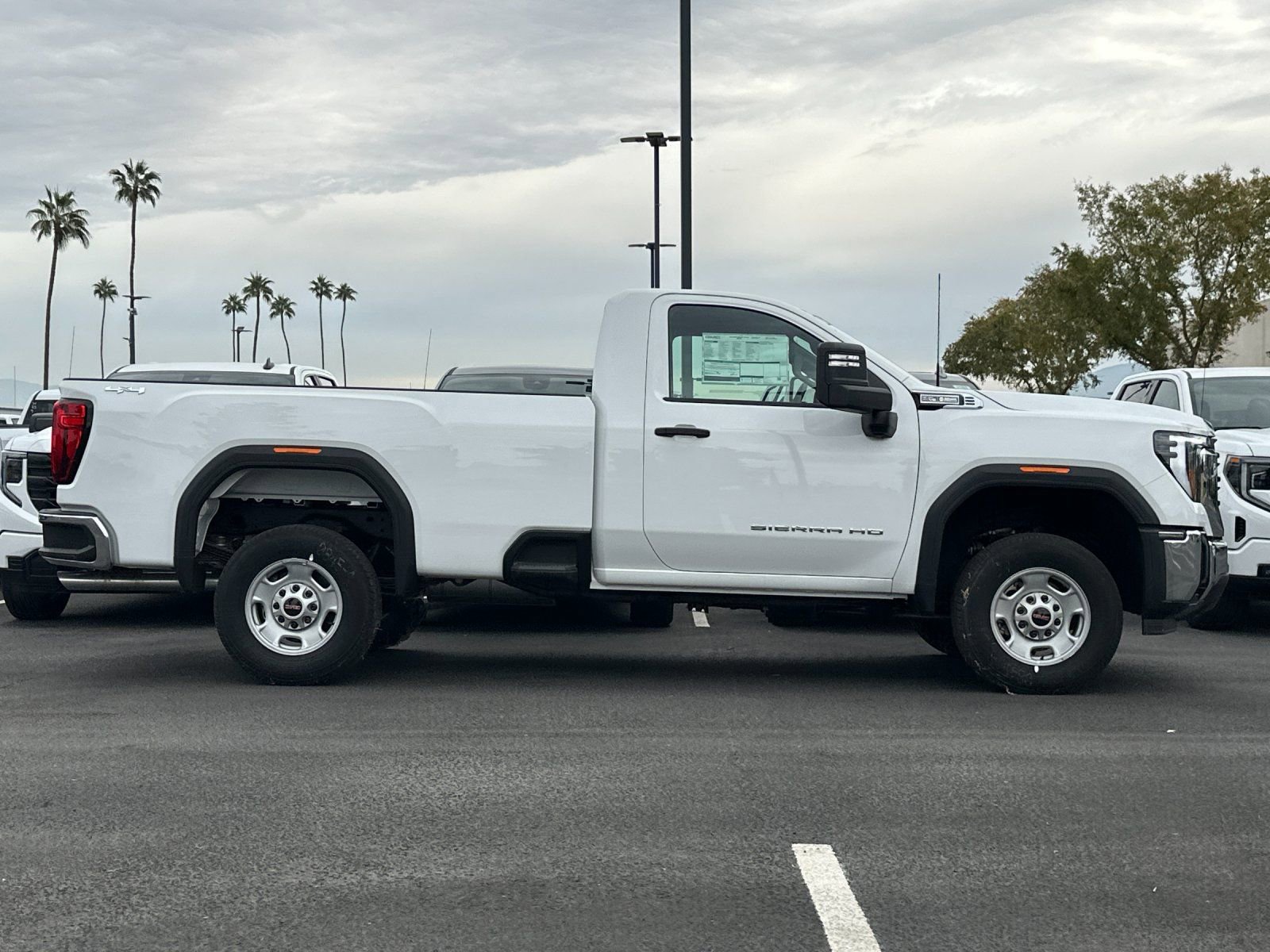 New 2025 GMC Sierra 2500 Pro w/ Convenience Package AWD/4WD video 3