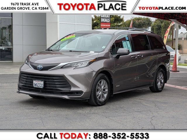 Used 2021 Toyota Sienna LE