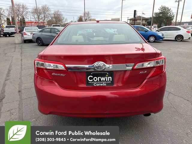 Used 2014 Toyota Camry XLE w/ Leather Package FWD image 6