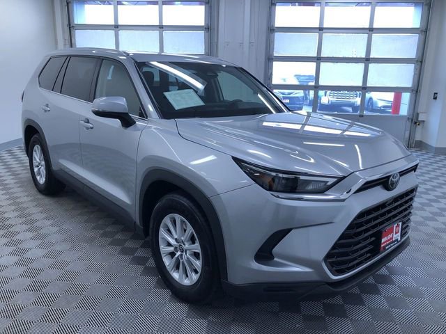 Used 2025 Toyota Grand Highlander AWD image 37