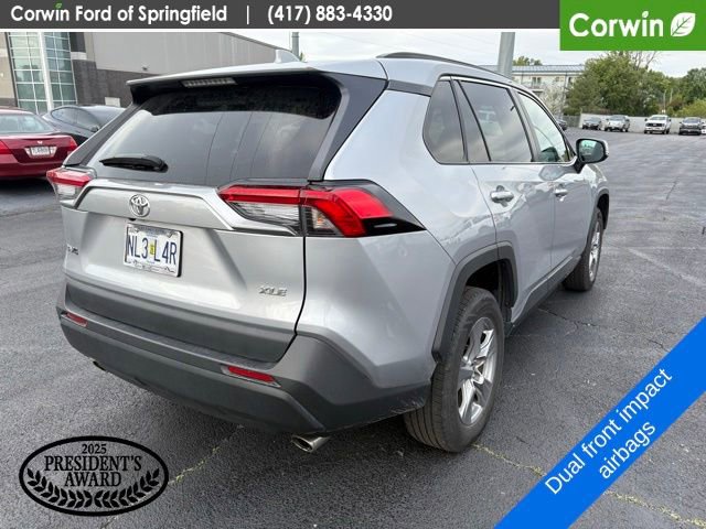 Used 2022 Toyota RAV4 XLE FWD image 7