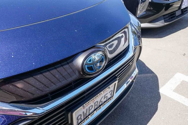 Used 2021 Toyota Venza XLE w/ Carpet Mat Package (TMS) image 4