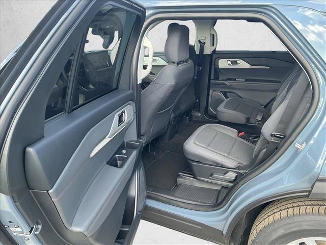 New 2026 Ford Explorer Active RWD image 19