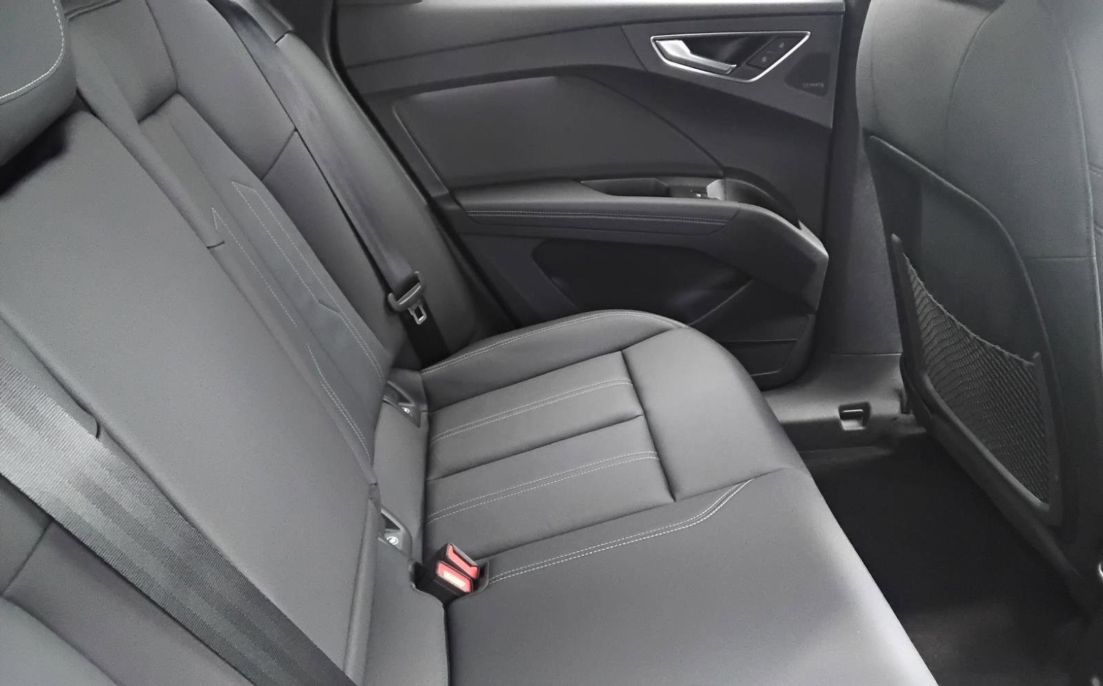 Certified 2025 Audi Q4 e-tron Premium Plus w/ Premium Plus image 23