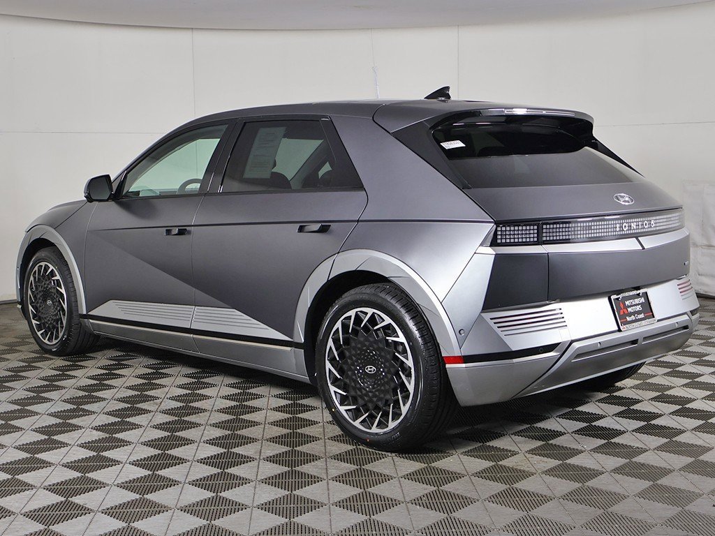 Used 2022 Hyundai Ioniq 5 Limited image 11