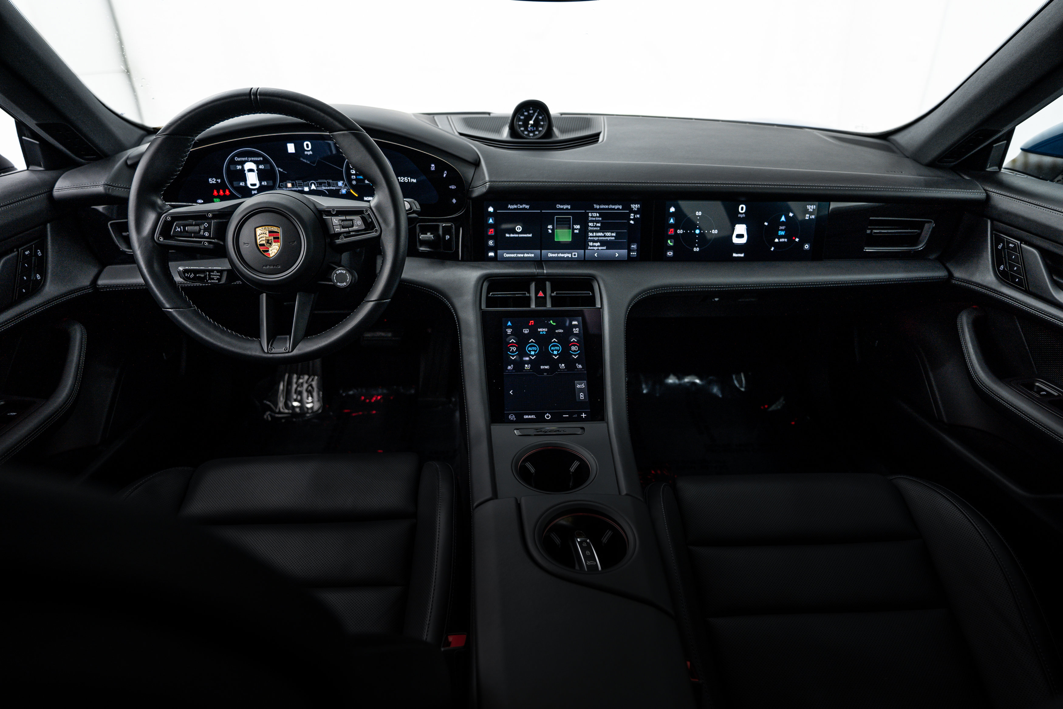 Certified 2024 Porsche Taycan 4 Cross Turismo image 12