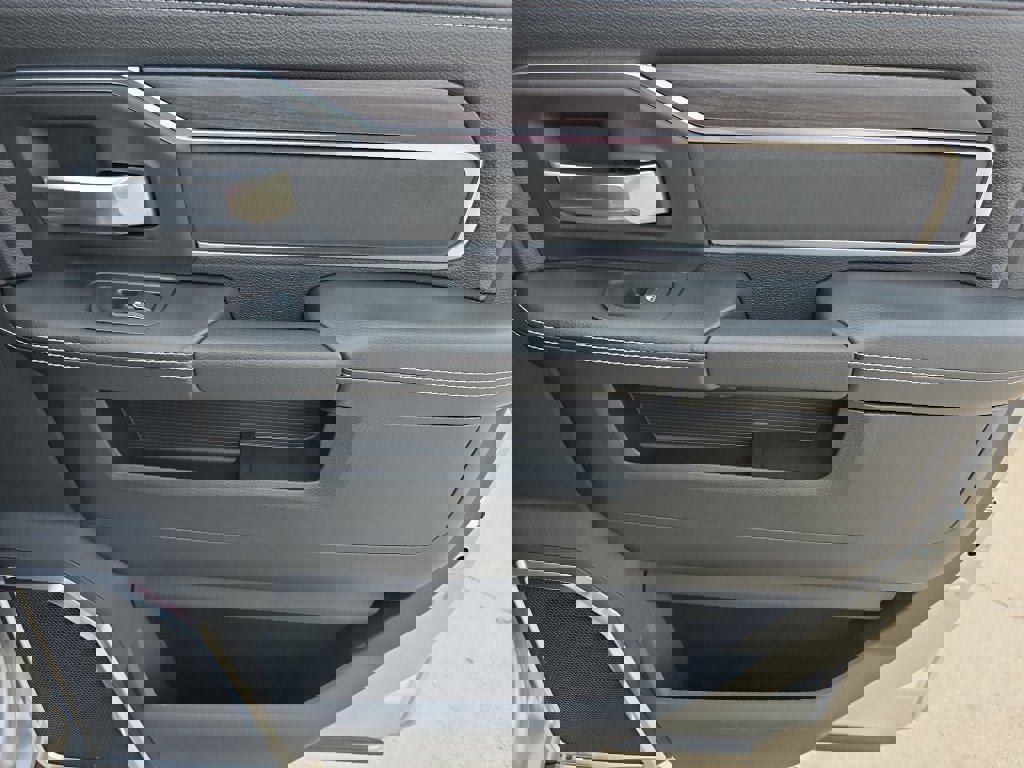 New 2026 RAM 2500 Laramie w/ Towing Technology Group image 20