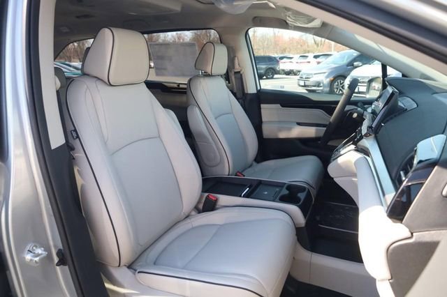 New 2026 Honda Odyssey Touring image 21