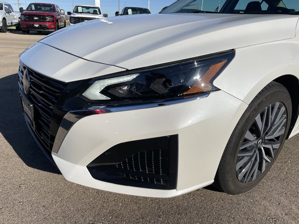 Used 2024 Nissan Altima 2.5 SV image 26
