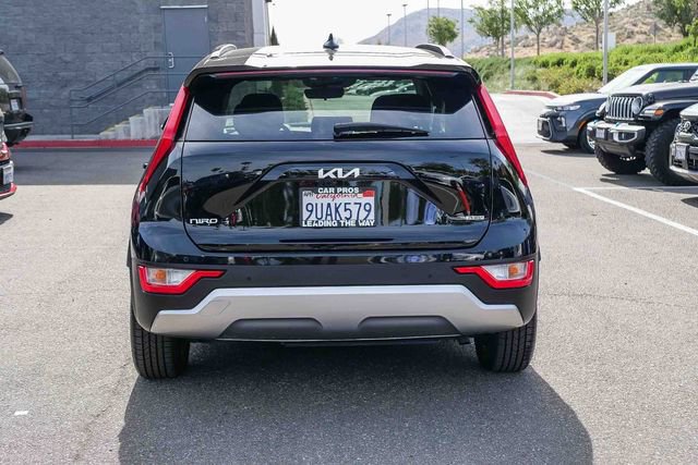 Certified 2025 Kia Niro EX image 6