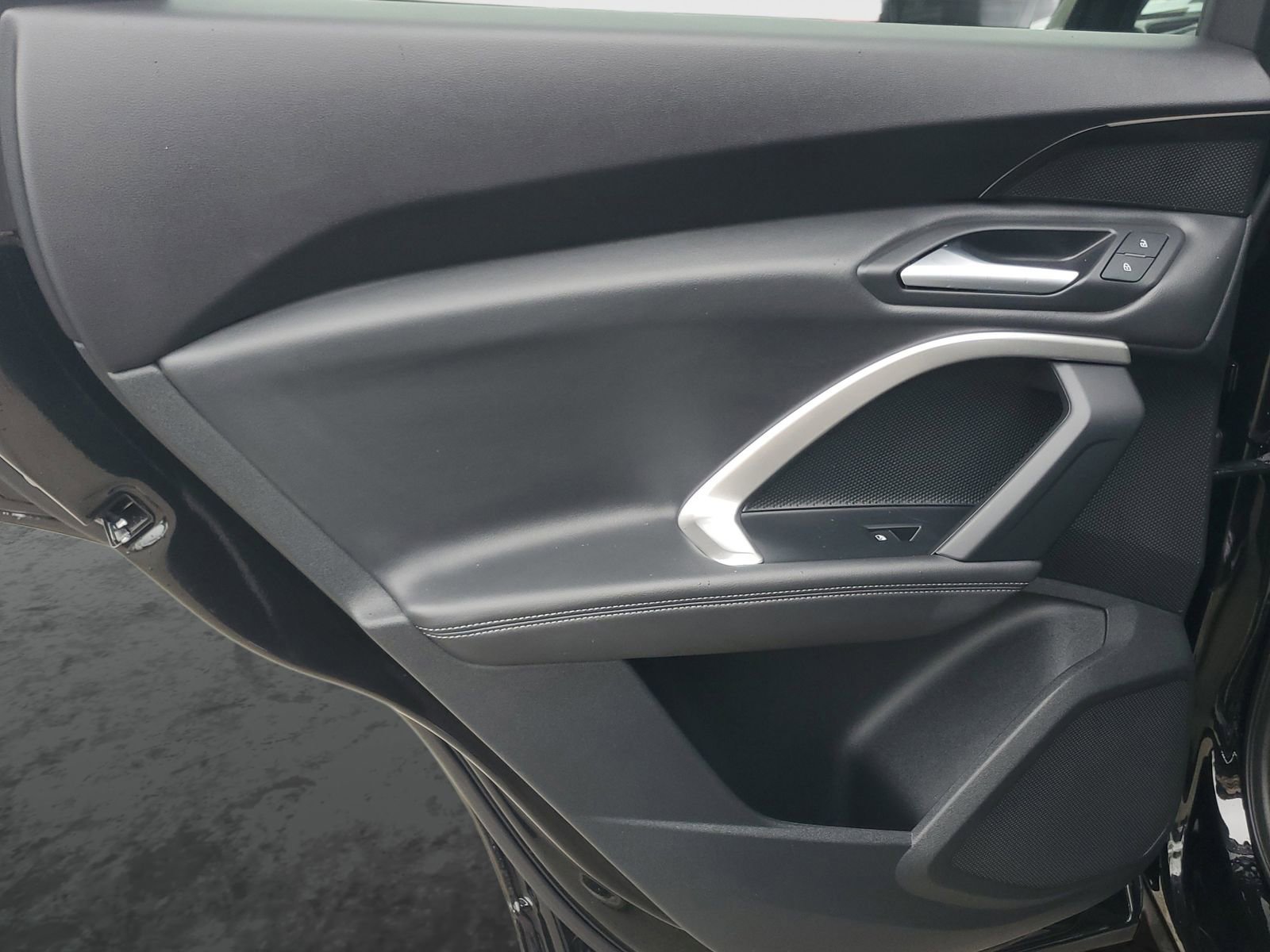 Used 2025 Audi Q5 Premium w/ Convenience Package image 16