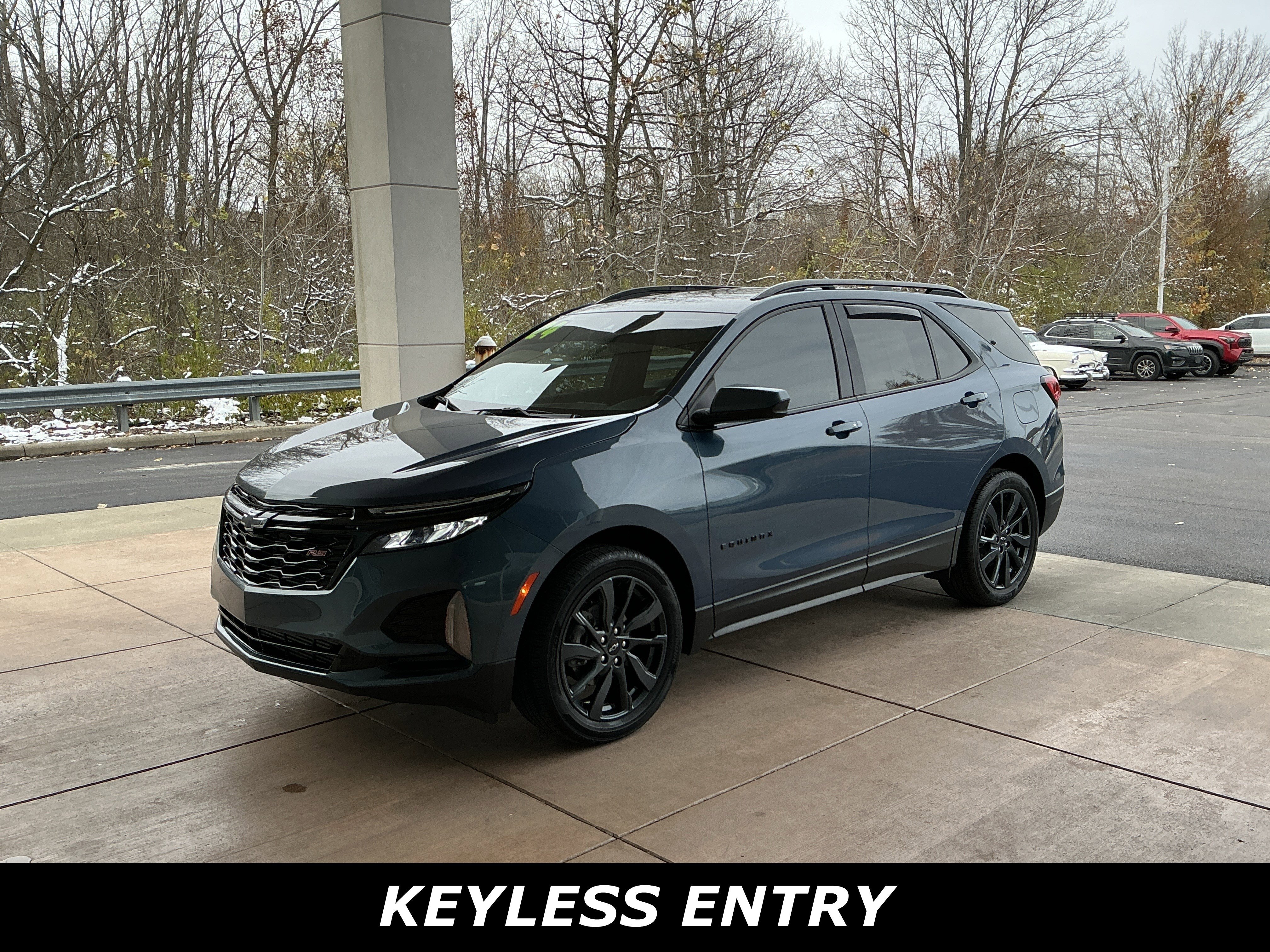 Used 2024 Chevrolet Equinox RS image 3