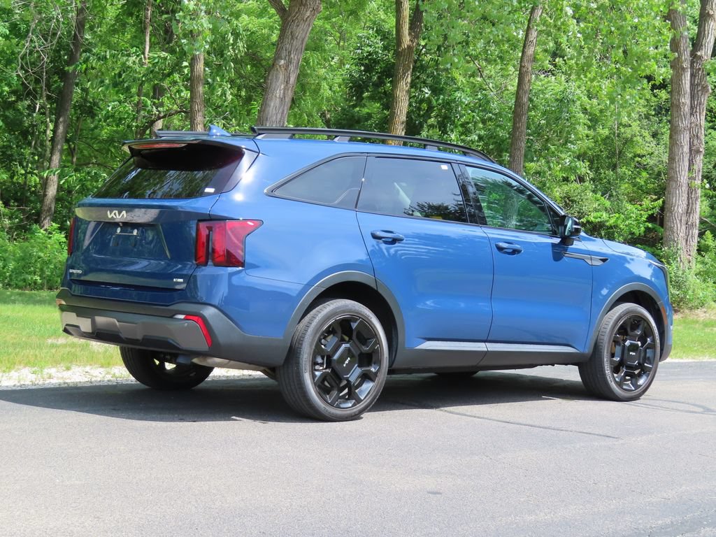 Certified 2024 Kia Sorento X-Line EX AWD/4WD image 3