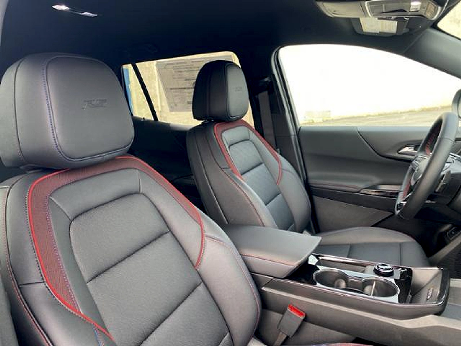 New 2026 Chevrolet Equinox RS w/ Safety and Technology Package FWD image 22