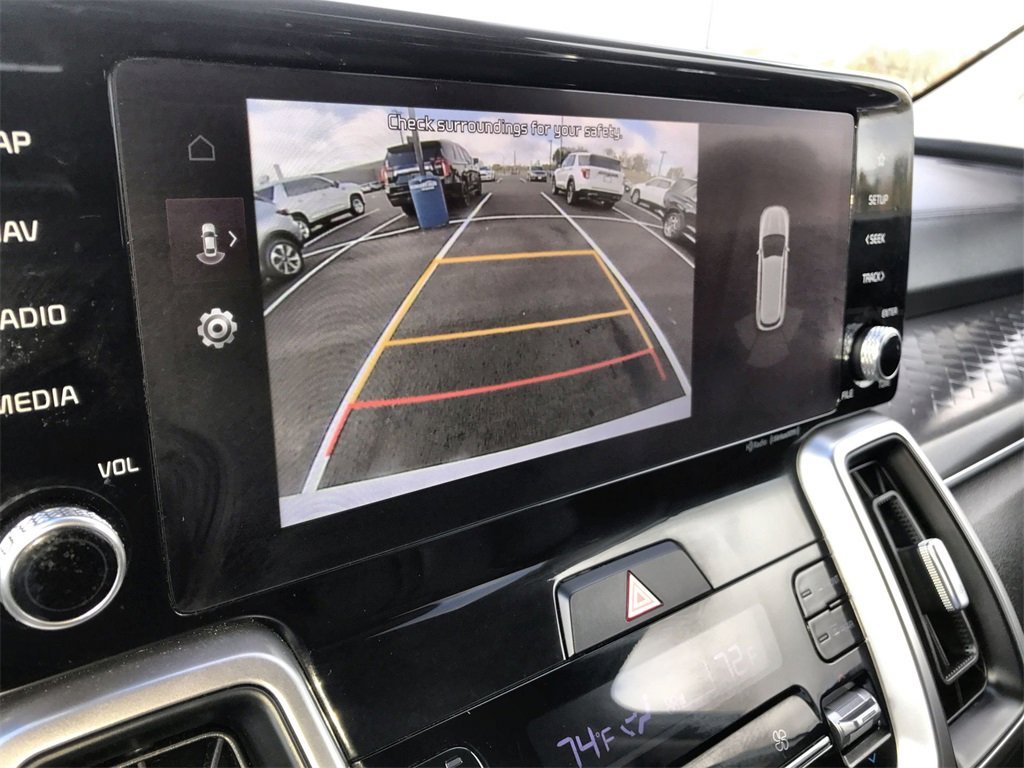 Used 2022 Kia Sorento S image 17