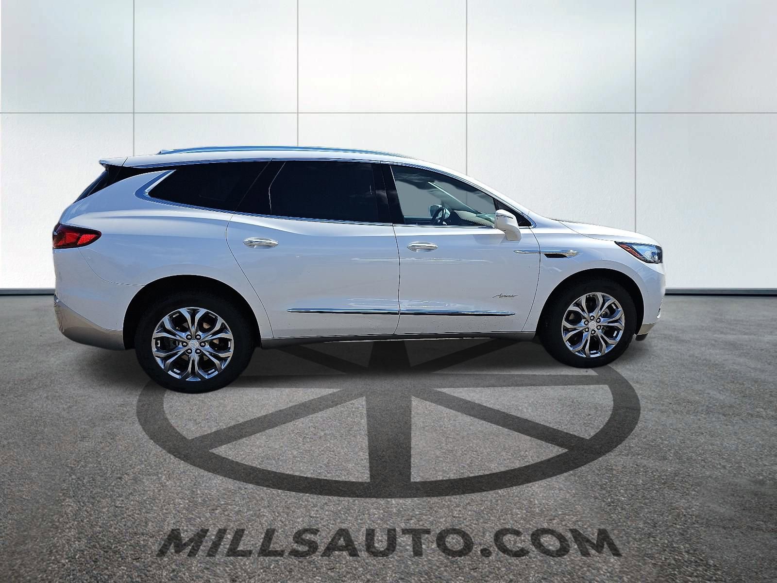 Used 2019 Buick Enclave Avenir w/ Avenir Technology Package AWD/4WD image 5