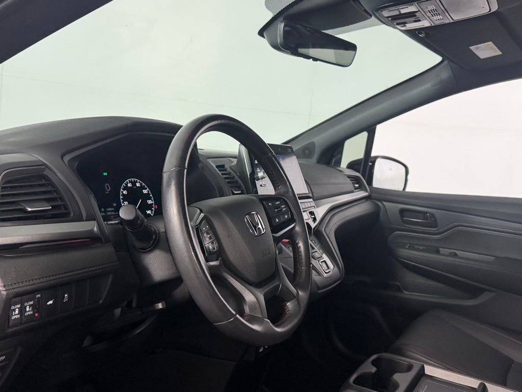 Used 2025 Honda Odyssey Sport-L image 22