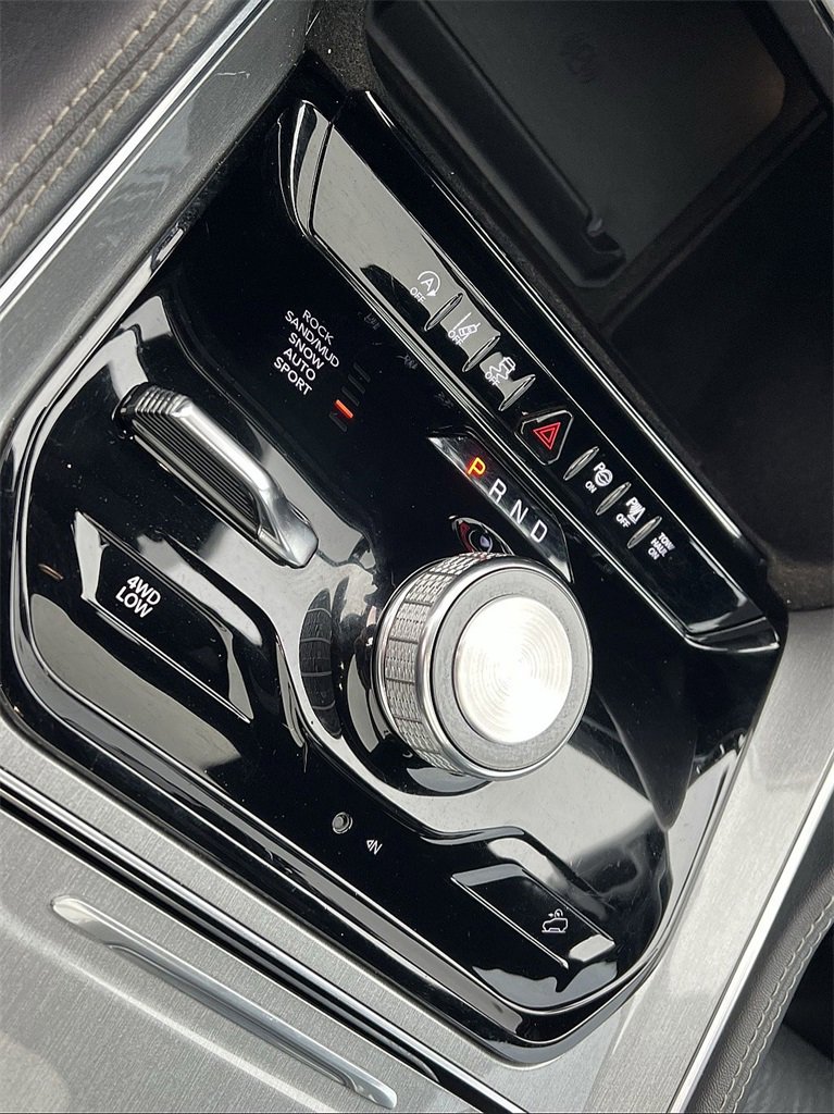 Used 2022 Jeep Wagoneer Series III image 19