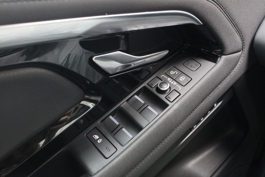 Used 2020 Land Rover Range Rover Evoque SE AWD/4WD image 6