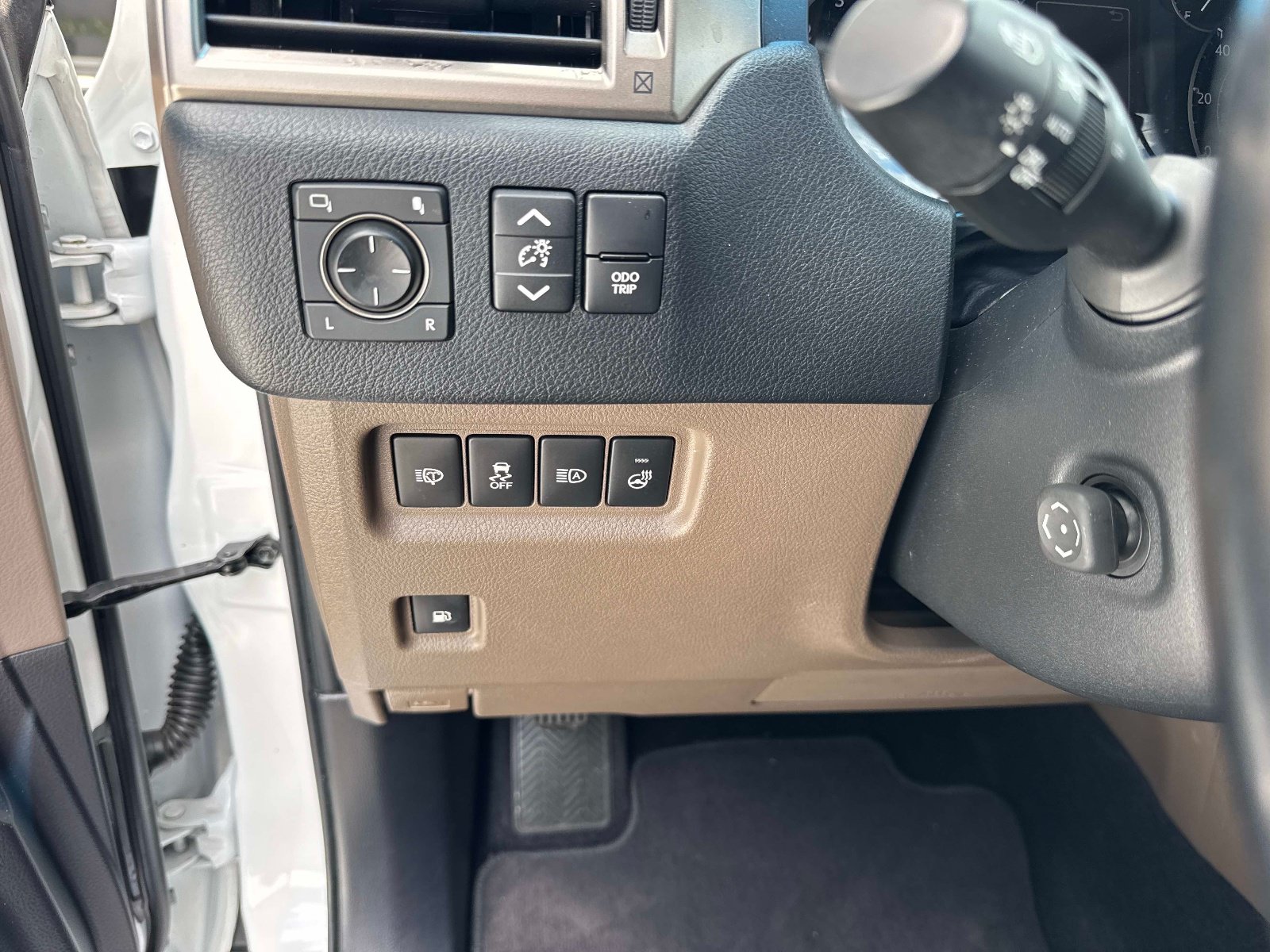 Used 2021 Lexus GX 460 Premium AWD/4WD image 32