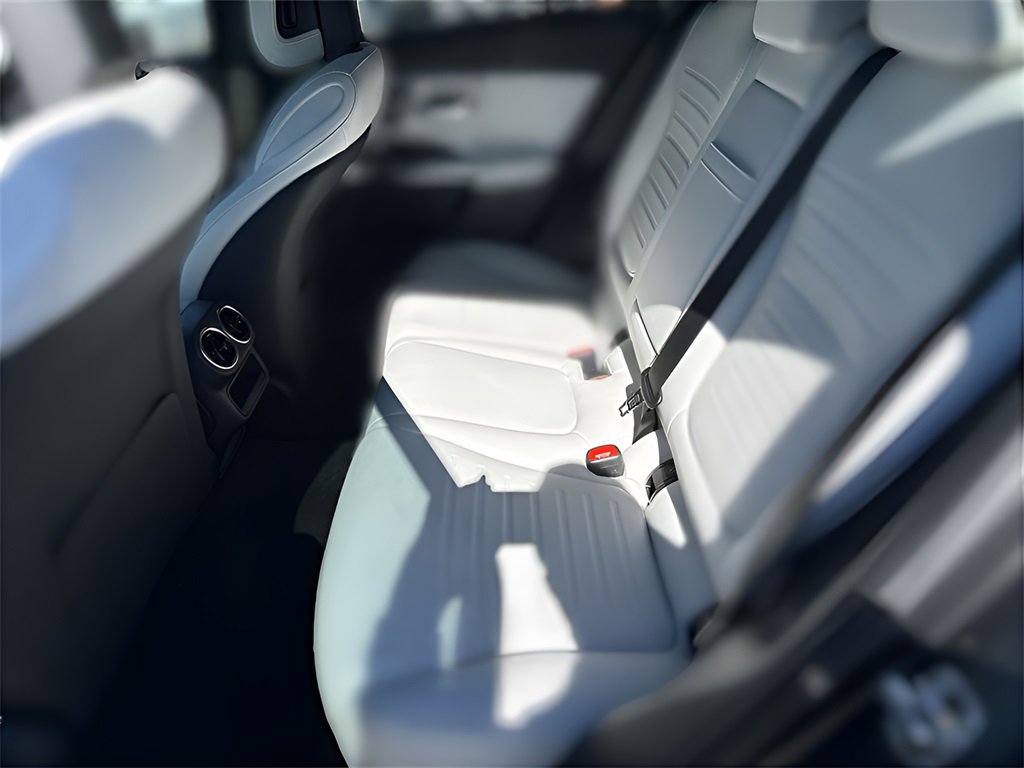 New 2026 Mercedes-Benz GLC 300 4MATIC image 23