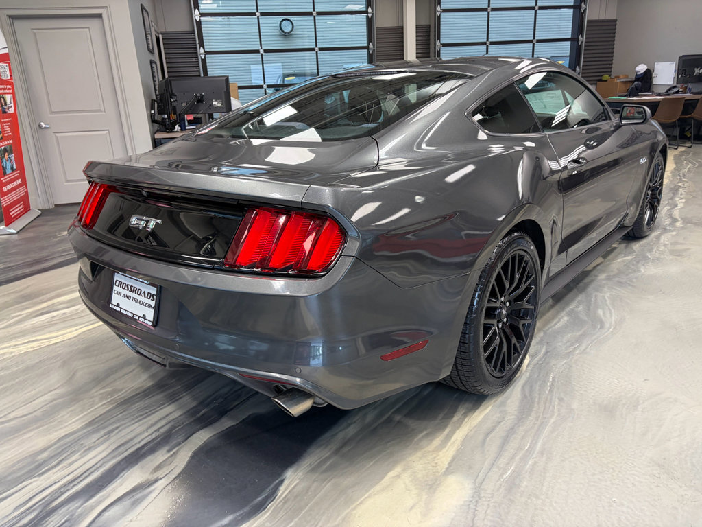 Used 2017 Ford Mustang GT w/ GT Performance Package RWD image 30