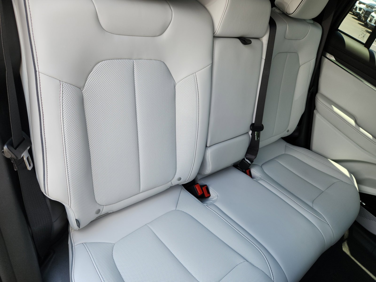 New 2025 Jeep Wagoneer S Limited image 18