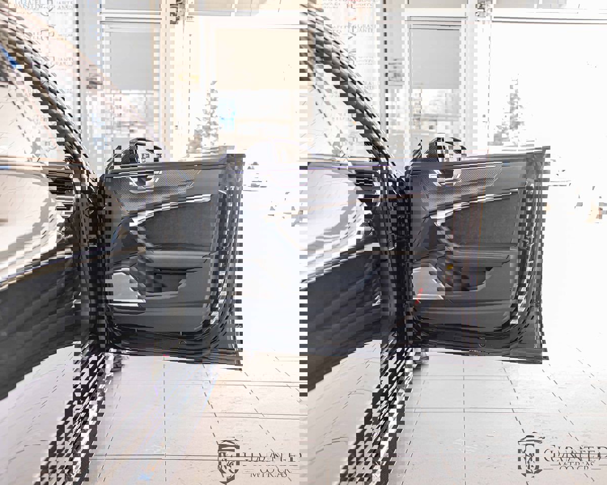 Used 2023 Audi RS 7 Sportback w/ Carbon Optic Package image 41